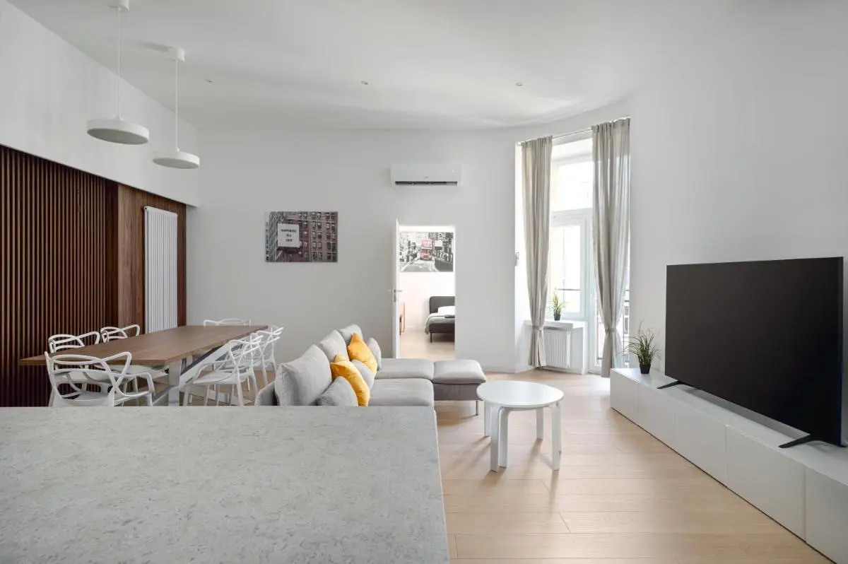 Image 4 of Golden Apartments Lodz – 3 Bedrooms- Great Location&Prezydenta Gabriela Narutowicza