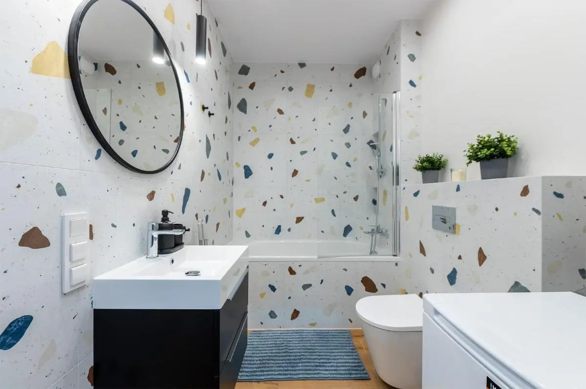 Image 2 of Golden City Haven by Aparo – Nowy Apartament, Winda, Balkon, Szpital CKD, Uniwersytet