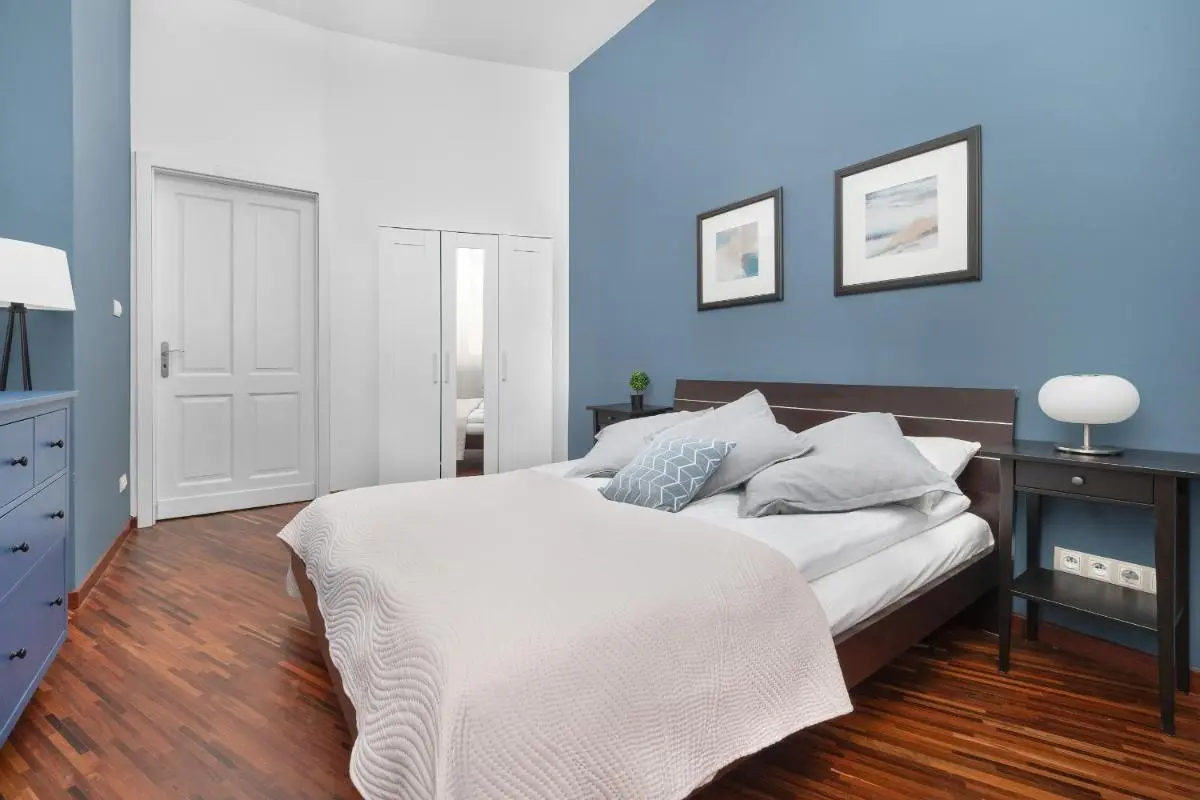 Image 1 of Gustowny Apartament z 2 sypialniami w Łodzi by Noclegi Renters