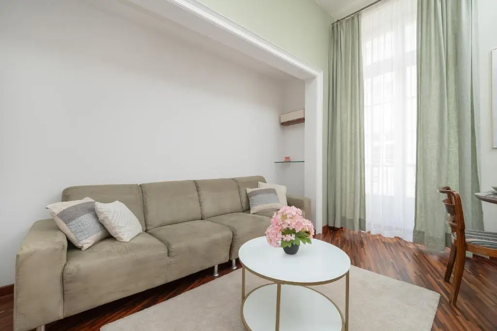 Image of Gustowny Apartament z 2 sypialniami w Łodzi by Noclegi Renters