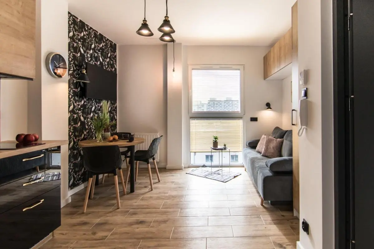 Image 4 of Heron – 77 Apartments Wigury – Dostęp na KOD – Parking – Smaczna Kawa – Centrum – Blisko Piotrkowska – Galeria – Widok na miasto – Klimatyzacja – 7 piętro – FV