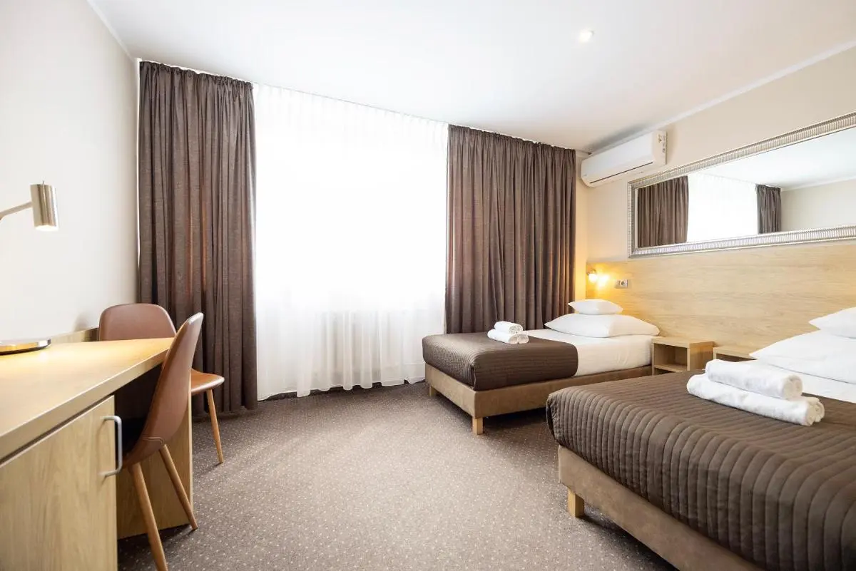 Image 5 of Hotel Boss