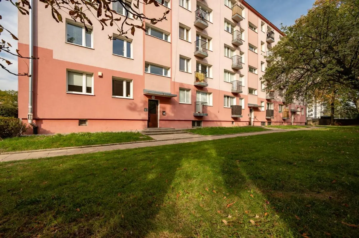 Image 5 of Jaracza 3-Bedroom Apartment