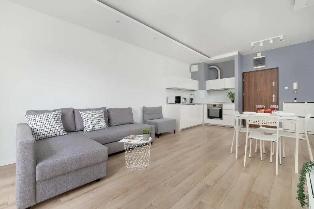Image of Kilińskiego Spacious Apartment with Parking in Łódź by Noclegi Renters