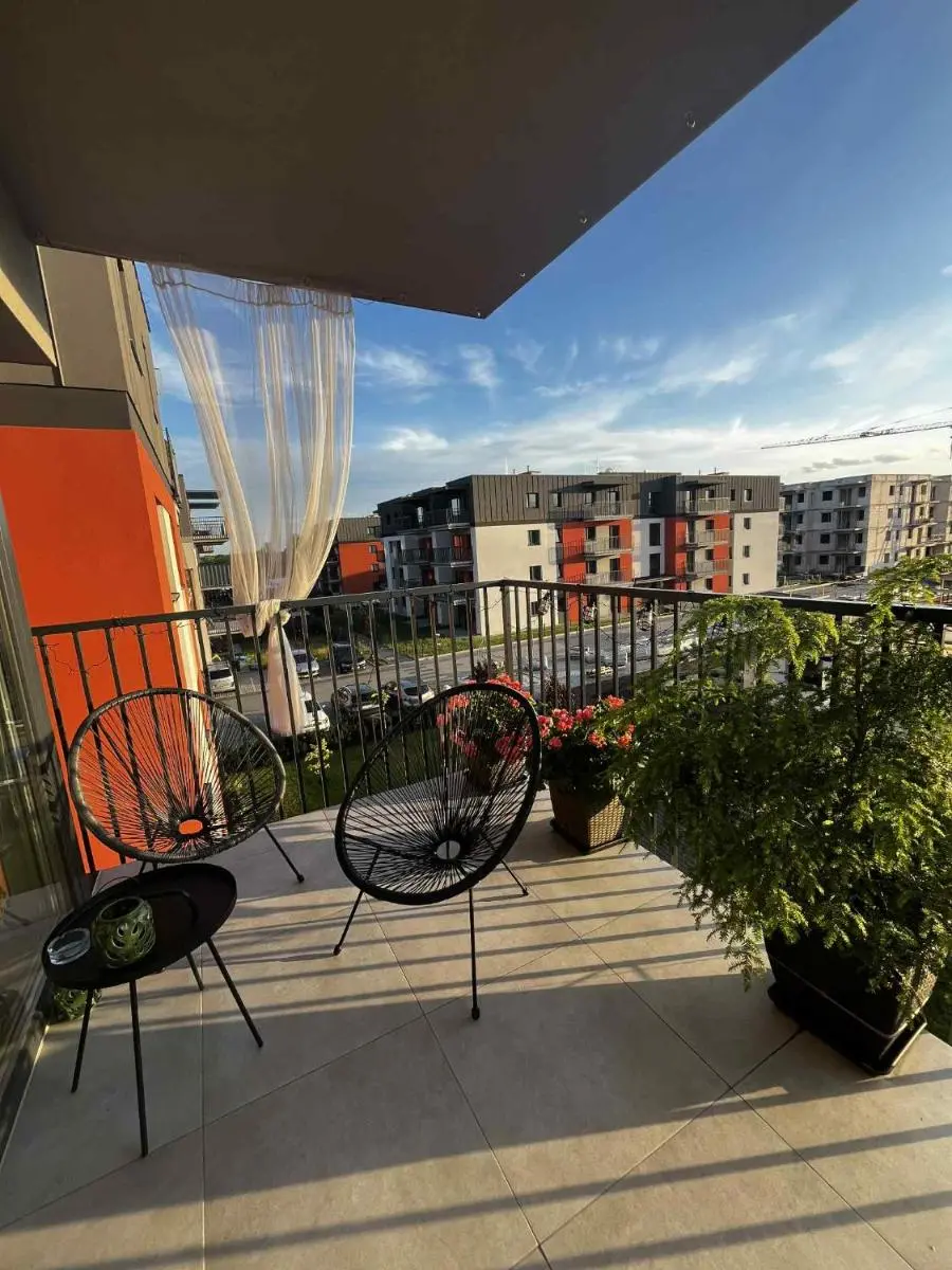 Image 1 of Leaf Apartament Łódź prywatne miejsce parkingowe