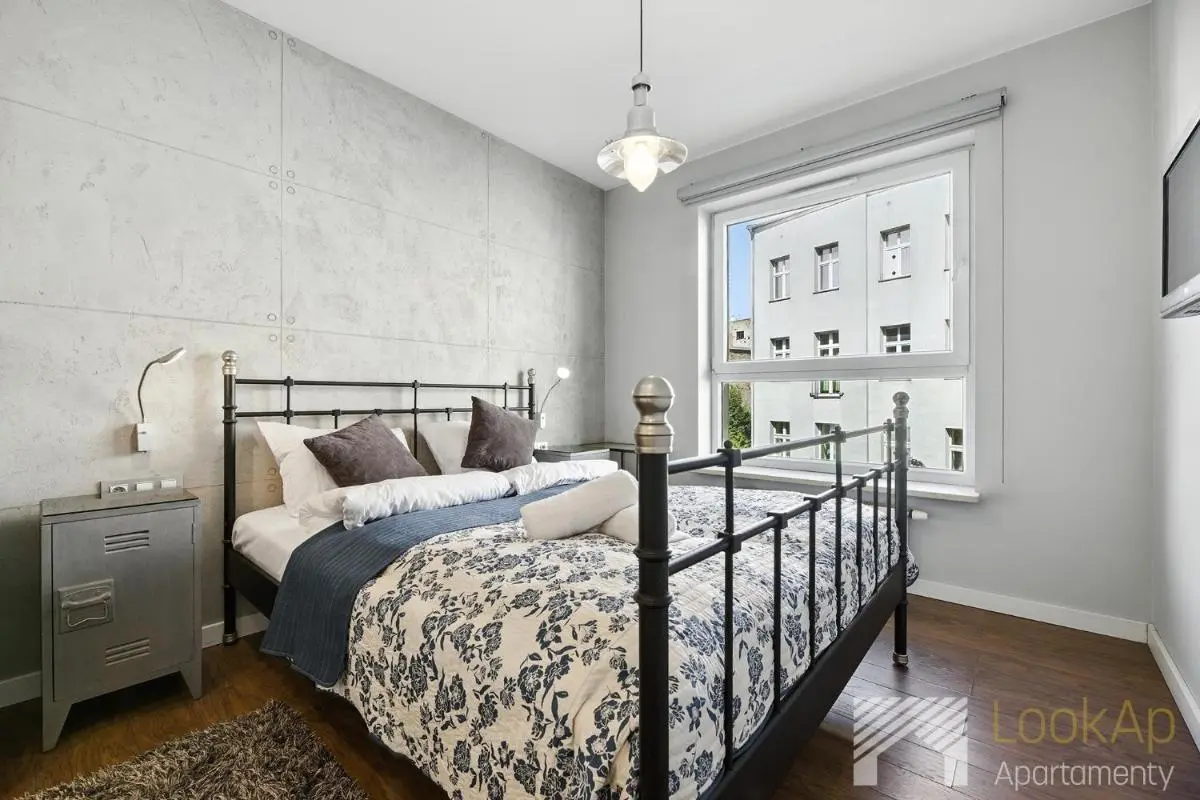 Image 1 of Lipowa Centrum by LookAp – darmowy parking!