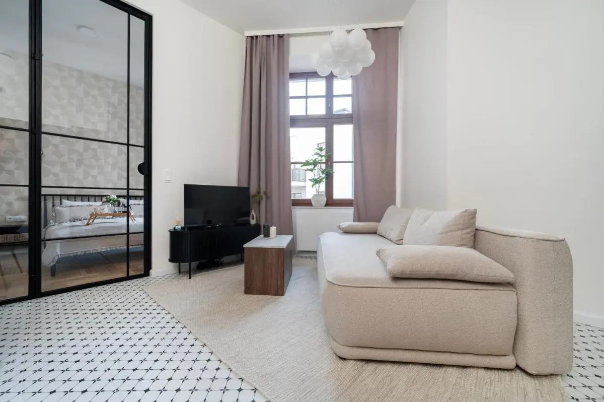 Image 4 of Łódź Downtown Apartment – 42m2, Workspace – by Rentujemy