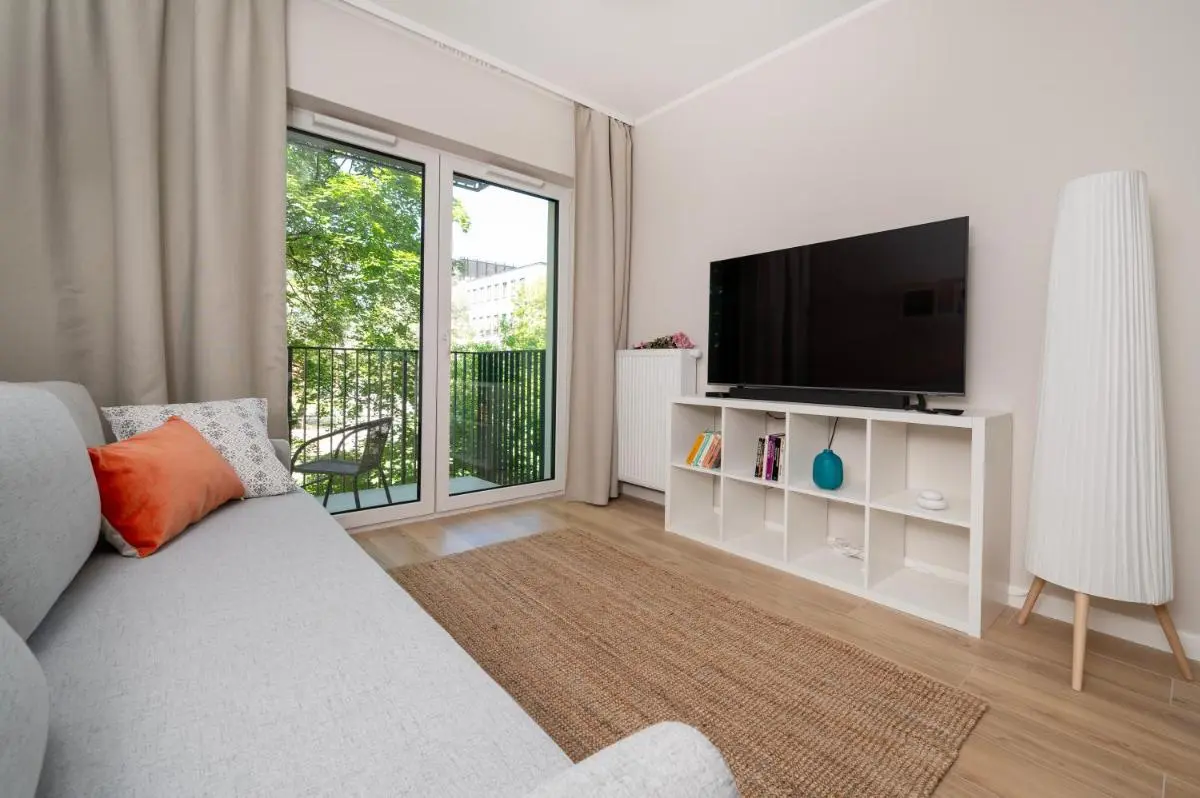 Image 4 of Łódź Fabryczna Apt – Workspace, Balcony – by Rentujemy