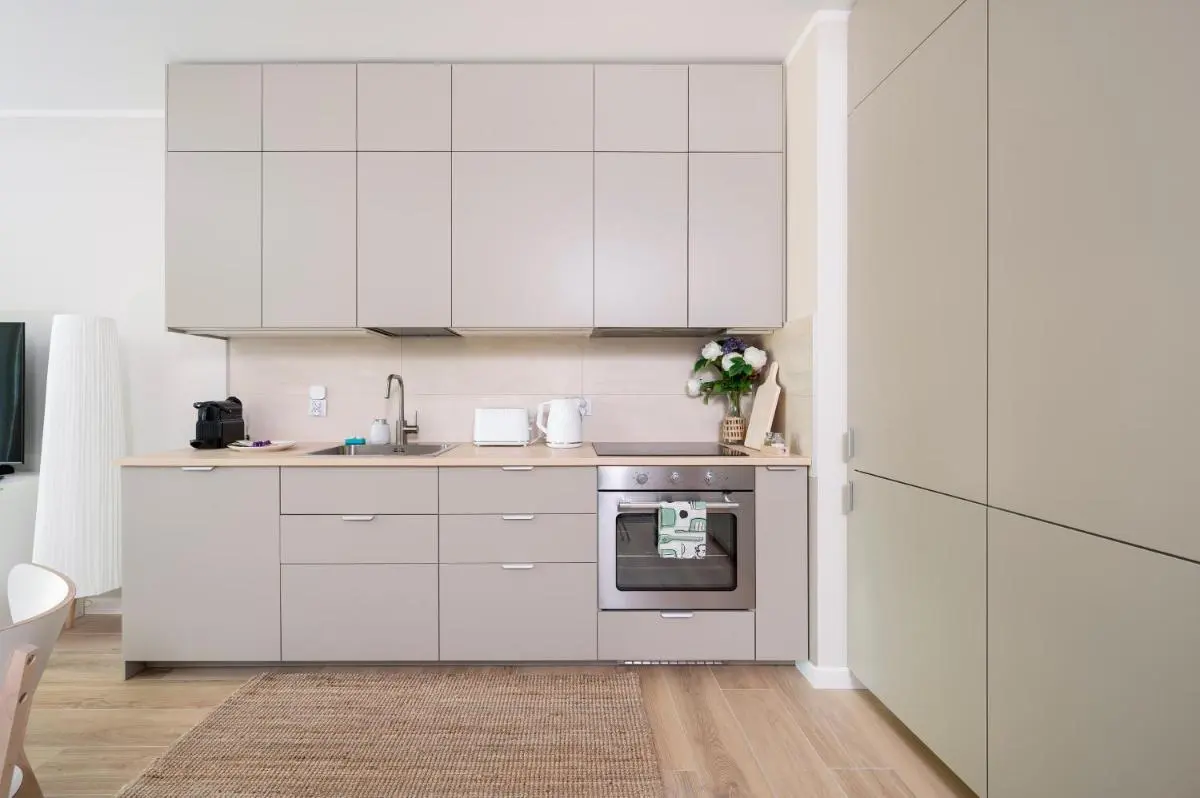 Image 2 of Łódź Fabryczna Apt – Workspace, Balcony – by Rentujemy