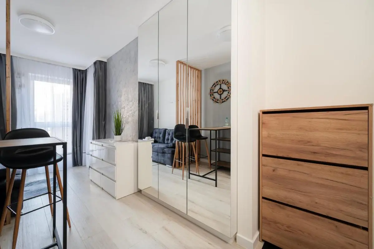 Image 2 of Łódź Fabryczna Deluxe Studio