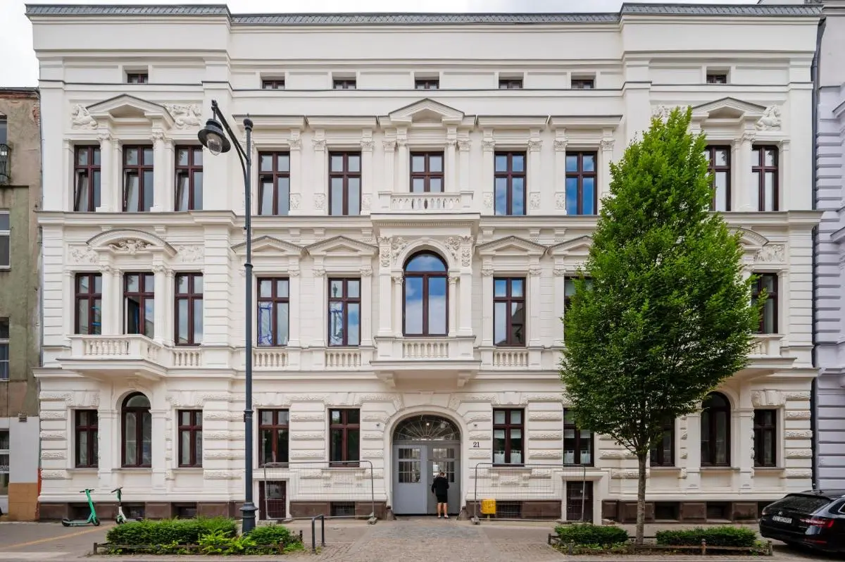 Image 5 of Łódź Jaracza Apt – Workspace, Parking, Park nearby – by Rentujemy