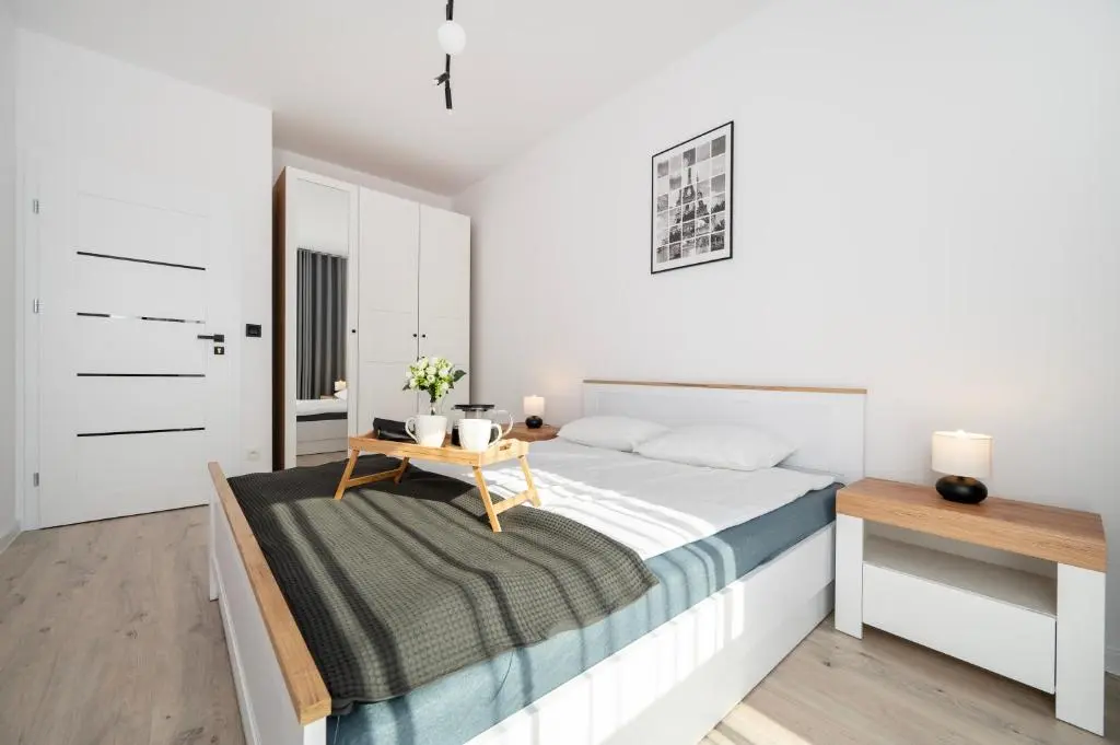 Image of Łódź Pomorska Apt – 50m2 with Balcony – by Rentujemy