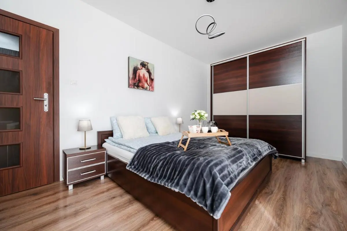 Image 6 of Łódź Rewolucji Apt – 52m2, Parking – by Rentujemy