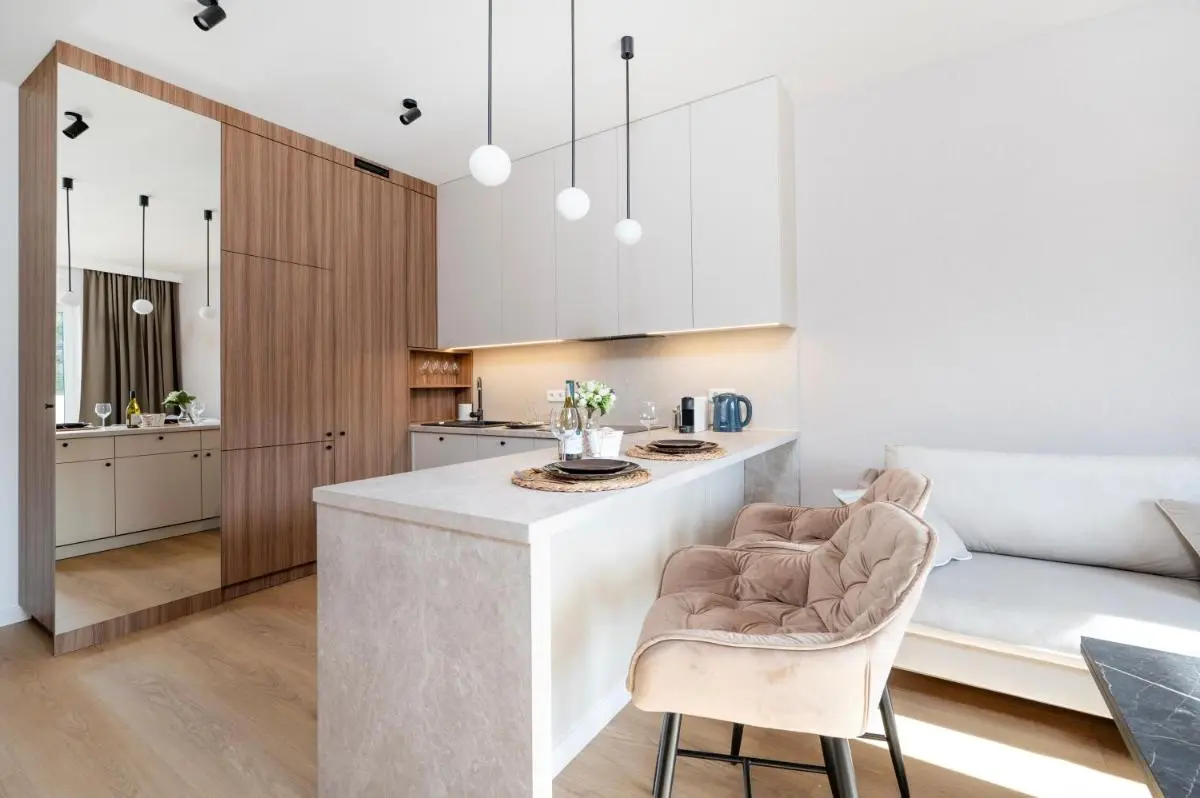 Image 2 of Łódź Wólczańska – Workspace & Balcony – by Rentujemy