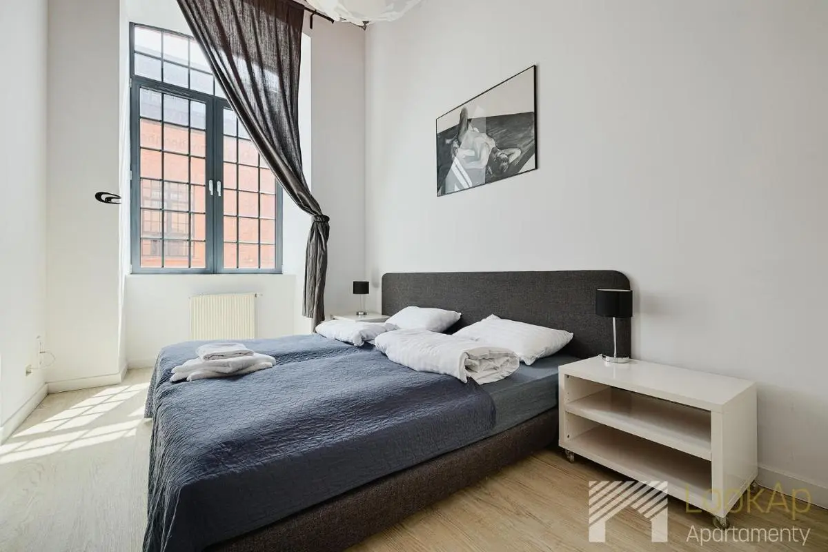 Image 1 of Loft Blue by LookAp Parking Gratis