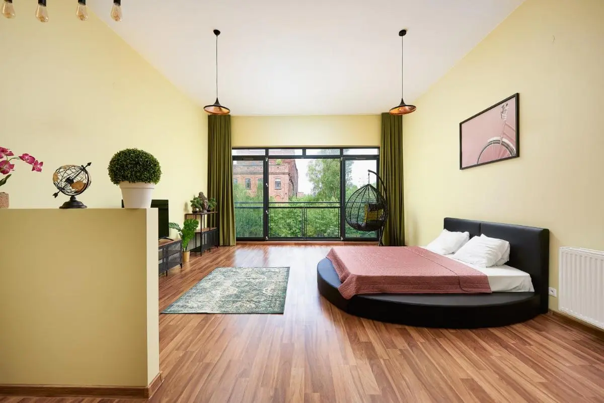 Image 5 of Lumina Loft Tymienieckiego with a view of the lake