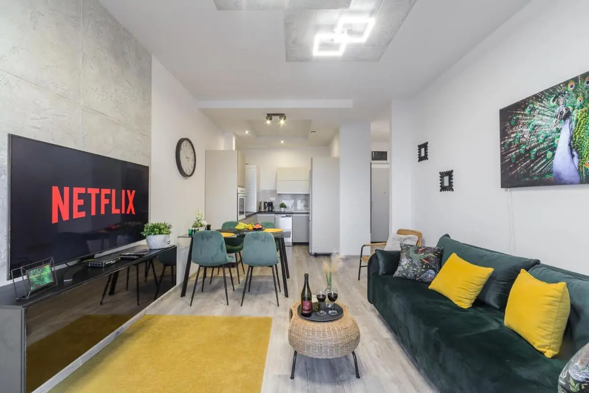 Image 2 of Lumina apartments with parking near Atlas Arena