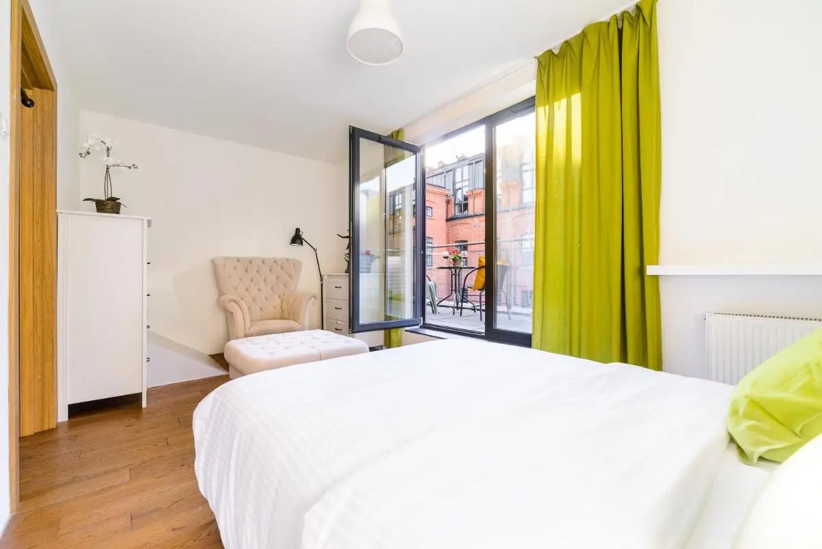 Image 5 of Lumina luxury 2-level apart with parking