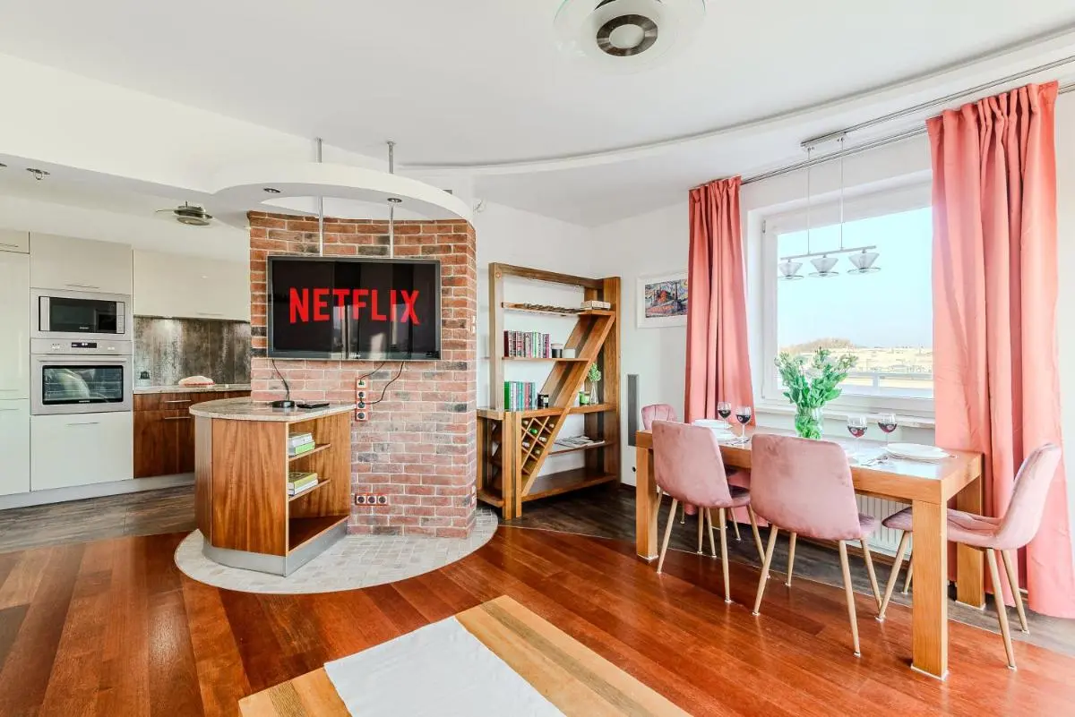 Image 1 of Lumina luxury apart with jaccuzi on Sienkiewicza street