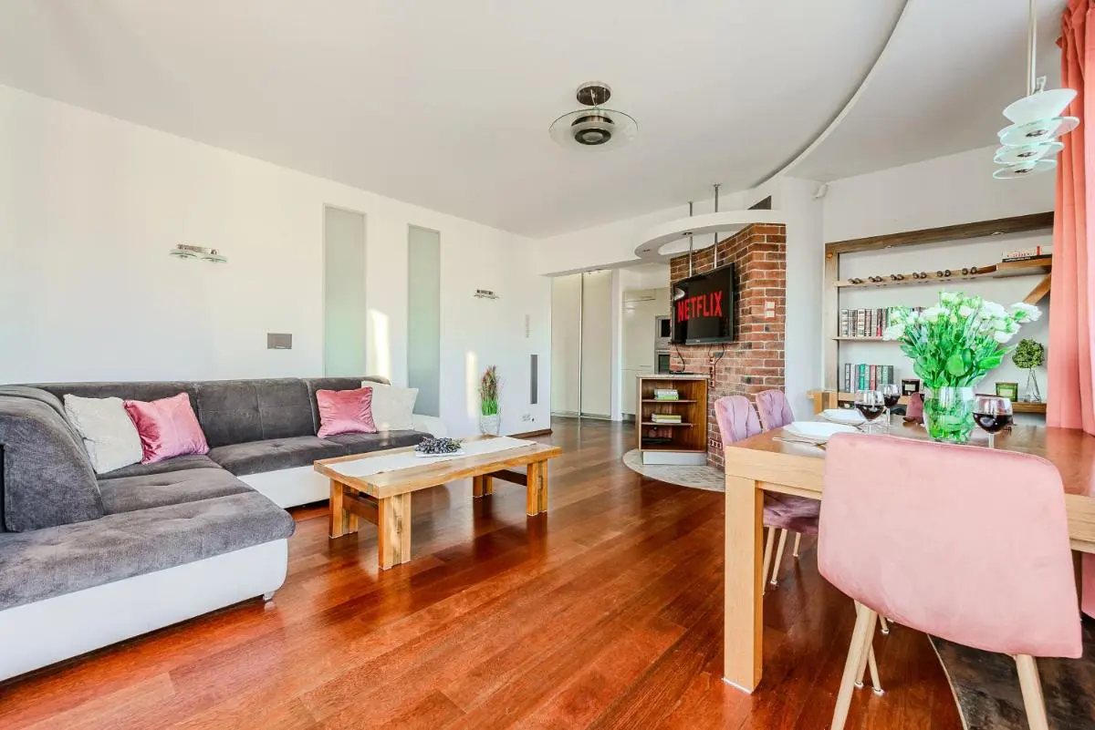 Image 2 of Lumina luxury apart with jaccuzi on Sienkiewicza street