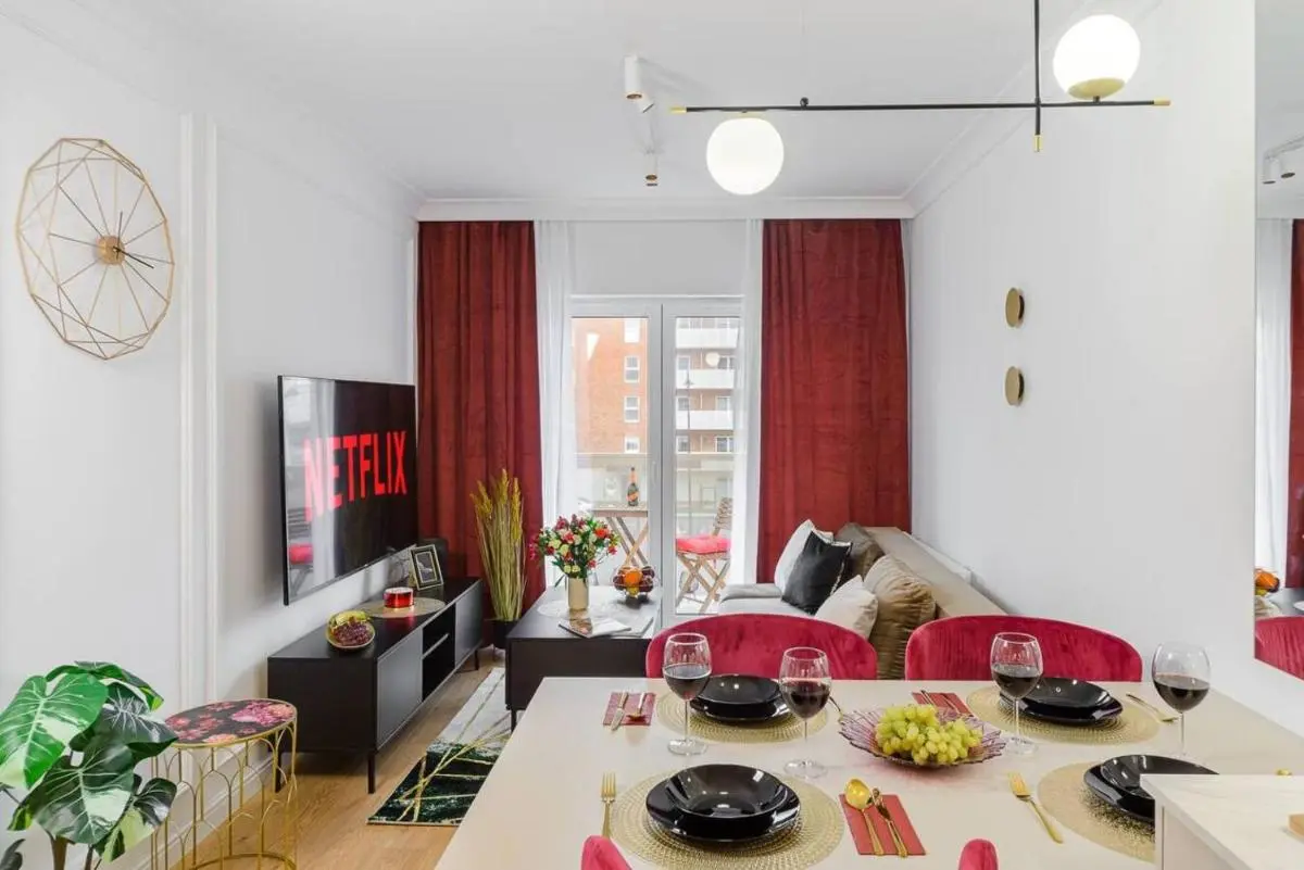 Image 4 of Lumina luxury apartment with parking