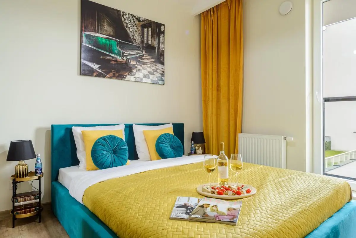 Image 2 of Lumina stylish 3-room apart with balcony