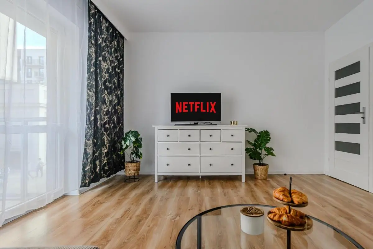 Image 3 of Lumina stylish apart with parking in City Center