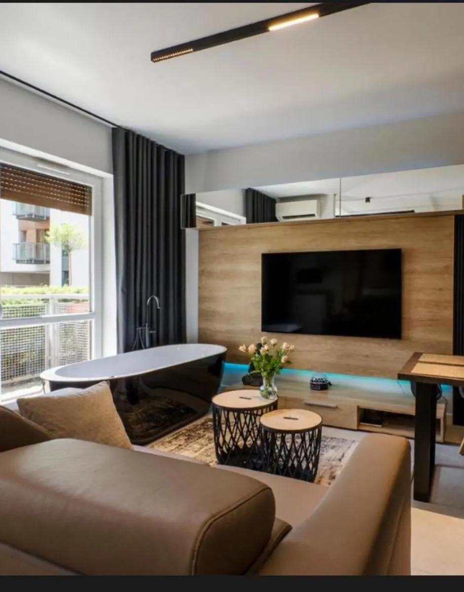 Image 3 of LupoApartments Premium z Klimatyzacją, Jacuzzi, Centrum, OFF Piotrkowska Klimatyzacja Parking w Cenie