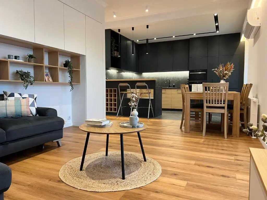 Image of Luxury Apartment in the City Center – Klimatyzacja, Parking, Balkon, Atlas Arena, Wytwórnia, Piotrkowska