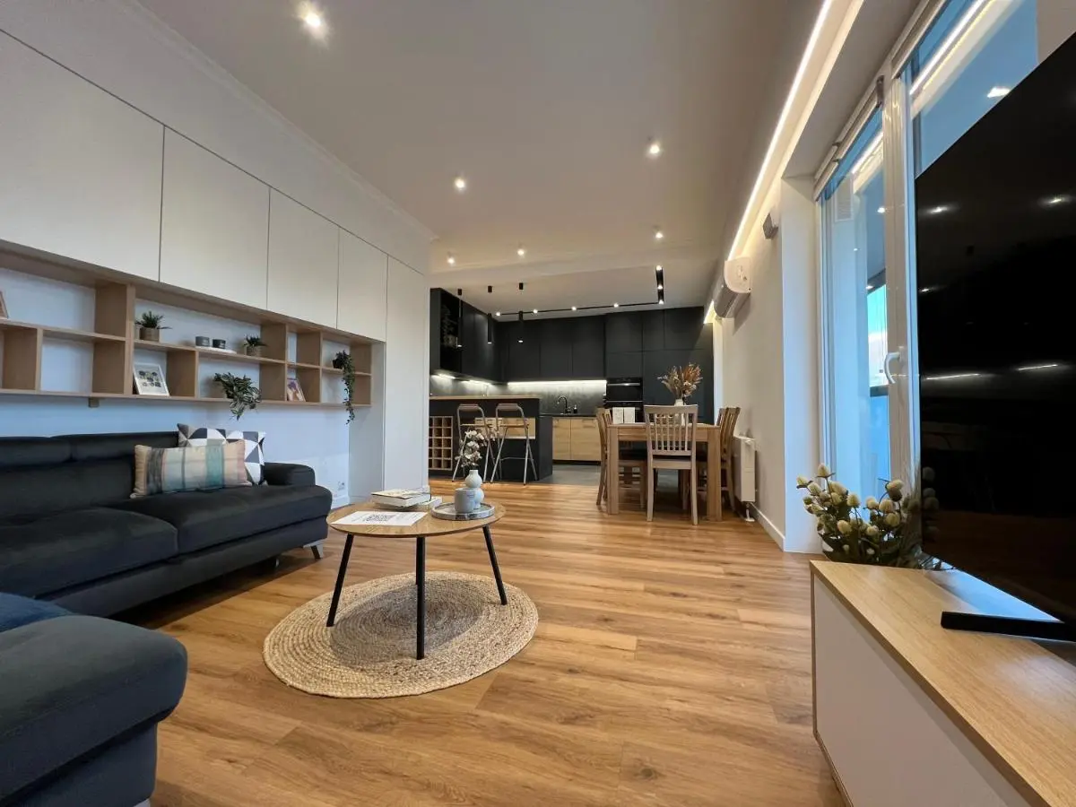 Image 3 of Luxury Apartment in the City Center – Klimatyzacja, Parking, Balkon, Atlas Arena, Wytwórnia, Piotrkowska