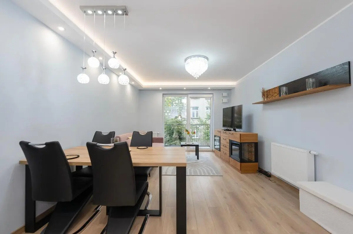 Image 4 of Luxury in the City-10-KsiezyMlyn&GaleriaLodzka