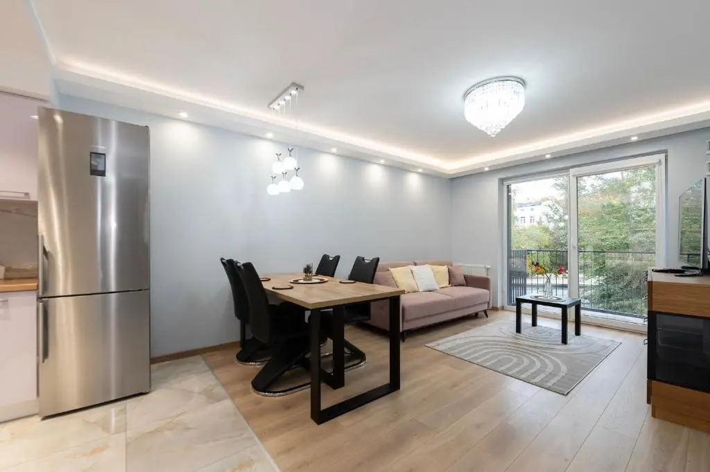 Image of Luxury in the City-10-KsiezyMlyn&GaleriaLodzka