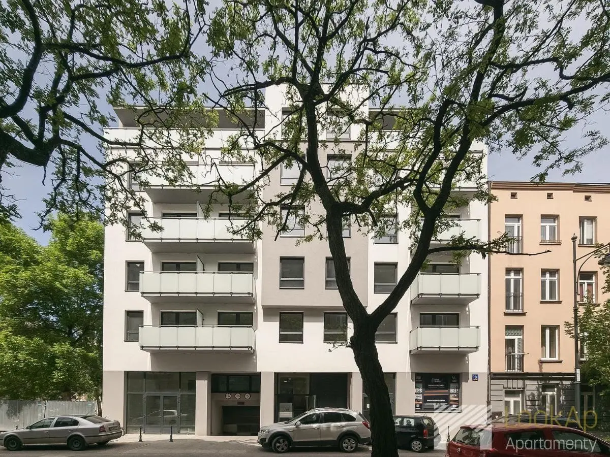 Image 5 of MI9 by LookAp