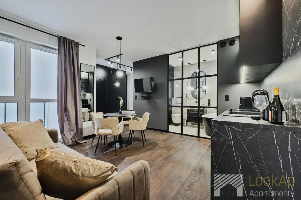 Image of MI9 by LookAp