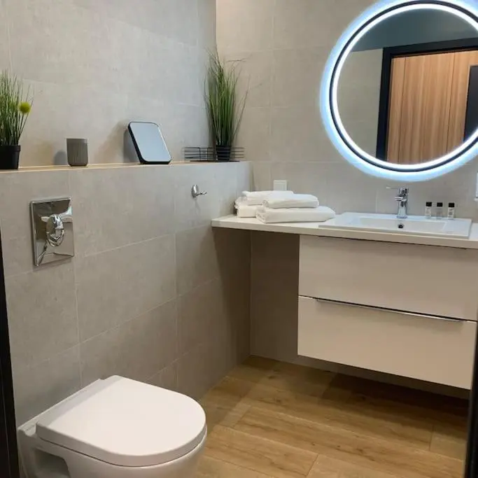 Image 6 of Manu Park Studio