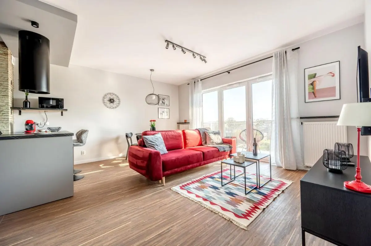 Image 3 of Manufaktura Business Suites – Parking, Balcony, Nature View – by Rentujemy