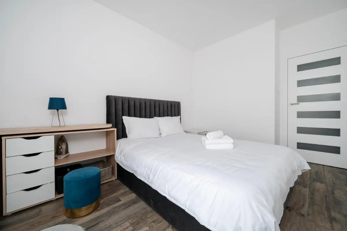 Image 1 of Manufaktura Comfort Apartment by BookingHost