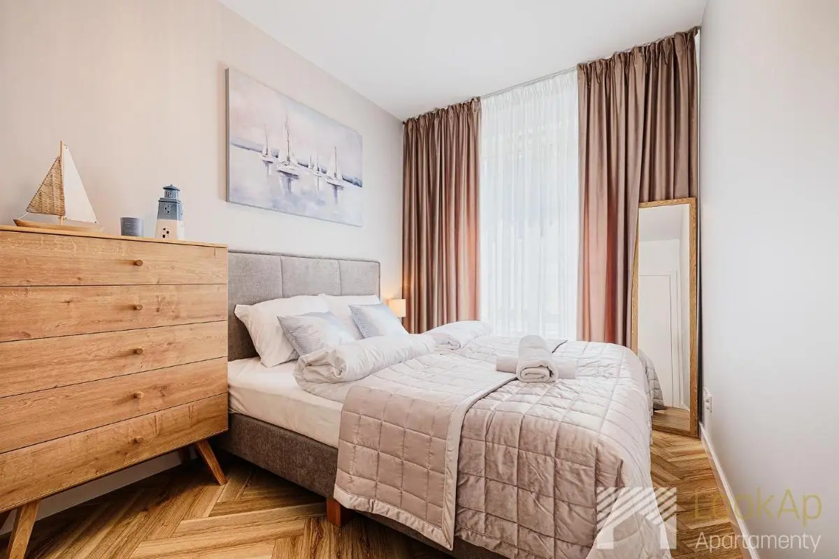 Image 1 of Mielczarskiego Premium by LookAp