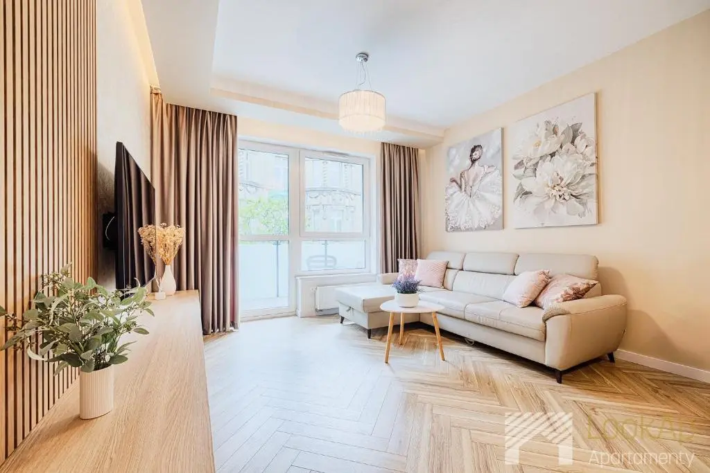 Image of Mielczarskiego Premium by LookAp