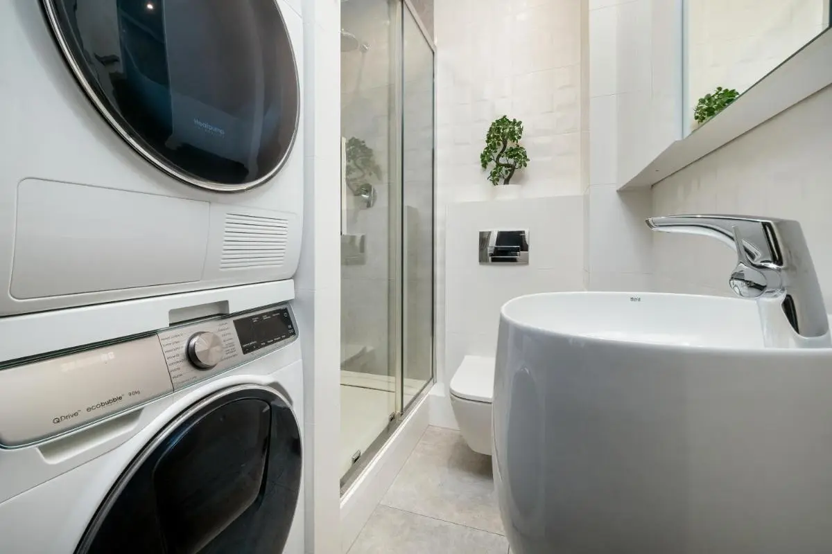 Image 3 of Modern Apartment with SmartTV & WiFi by Noclegi Renters