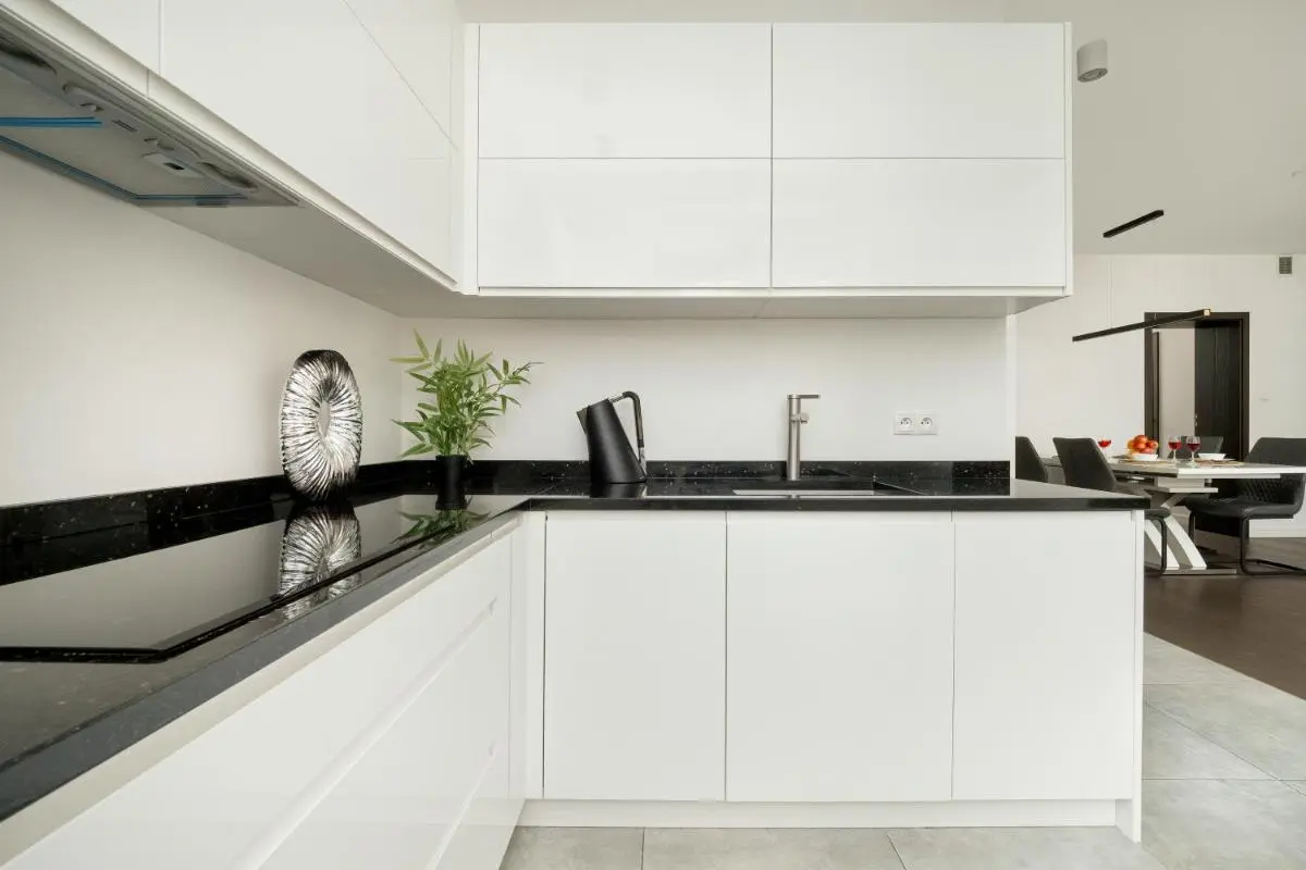 Image 2 of Modern Apartment with SmartTV & WiFi by Noclegi Renters