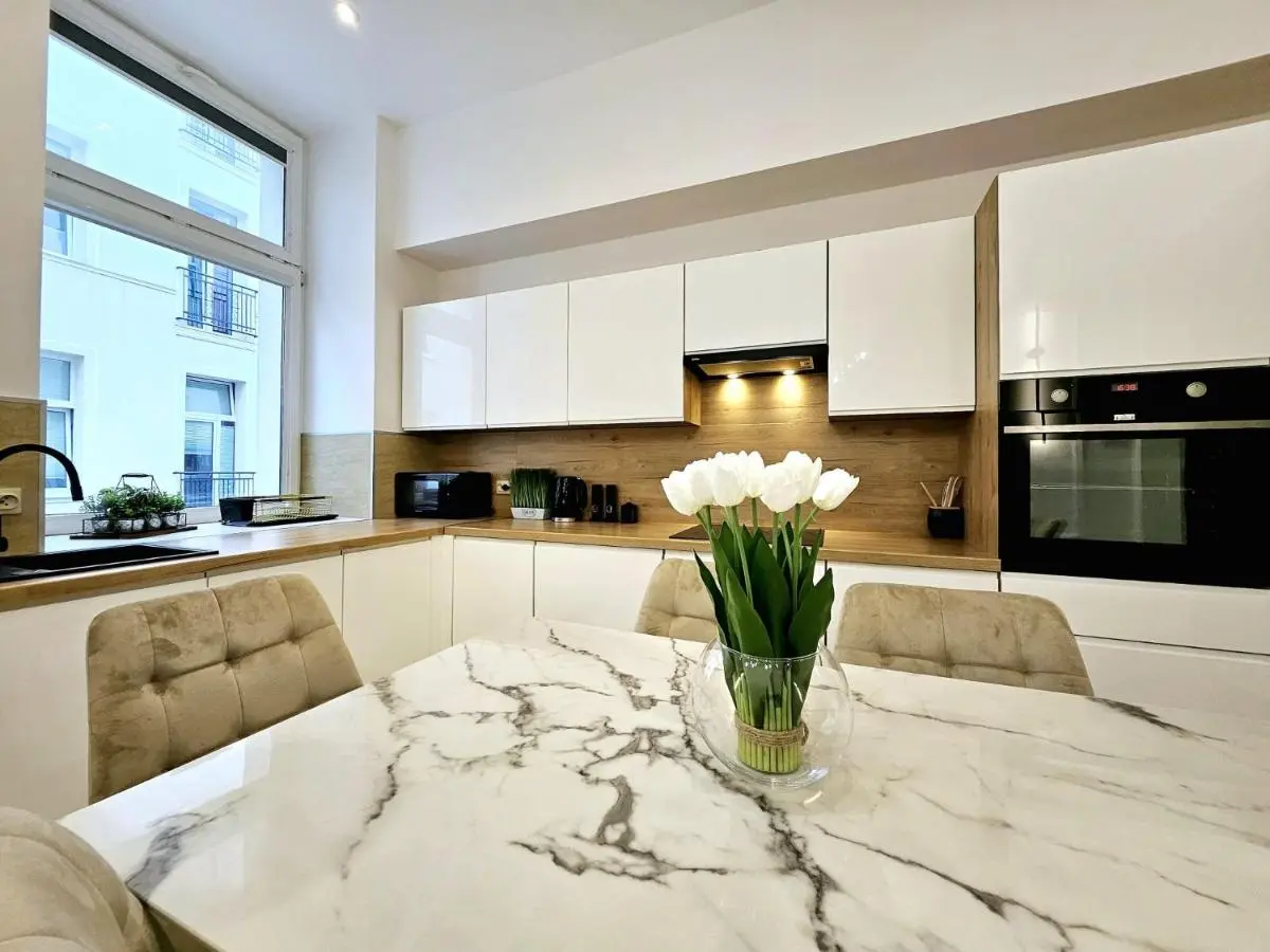 Image 3 of NARUTOWICZA Grand Apartment – CENTRUM Dworzec Fabryczna