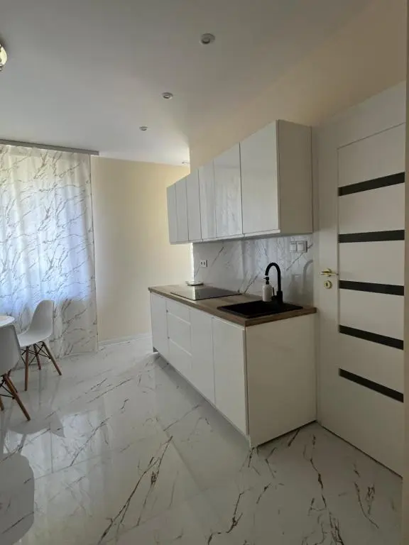 Image of Nowe luksusowe Apartamenty MANUFAKTURA-Prywatny na wyłączność-Wanna-Zamykany ogrodzony Parking, Blok,Niskie pietro-cisza i spokój