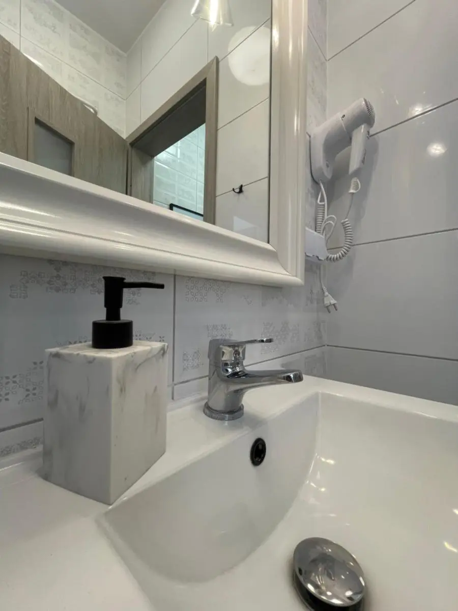 Image 1 of Oaza Resetu Chill Escape Apartament Parking GRATIS PRZY DRZWIACH APARTAMENTU