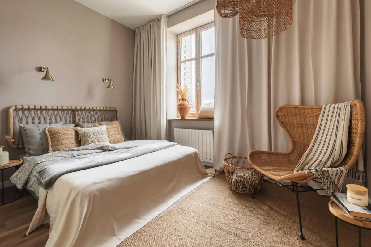 Image 1 of Orient Desert