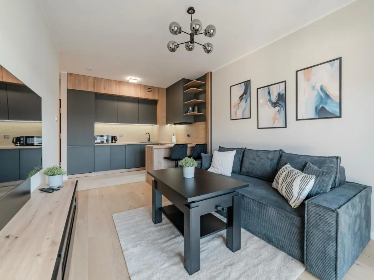 Image 2 of Peaceful Horizon Łódź by Aparo – Nowy Apartament, Winda, Łóżeczko Turystyczne, Balkon, 5 Piętro, Szpital CKD, Uniwersytet