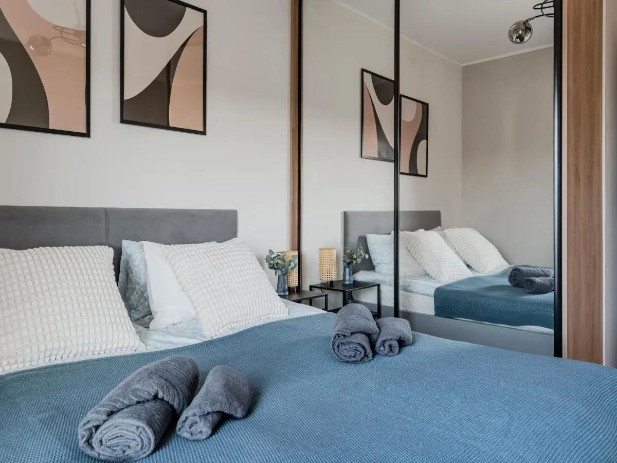 Image 1 of Peaceful Horizon Łódź by Aparo – Nowy Apartament, Winda, Łóżeczko Turystyczne, Balkon, 5 Piętro, Szpital CKD, Uniwersytet