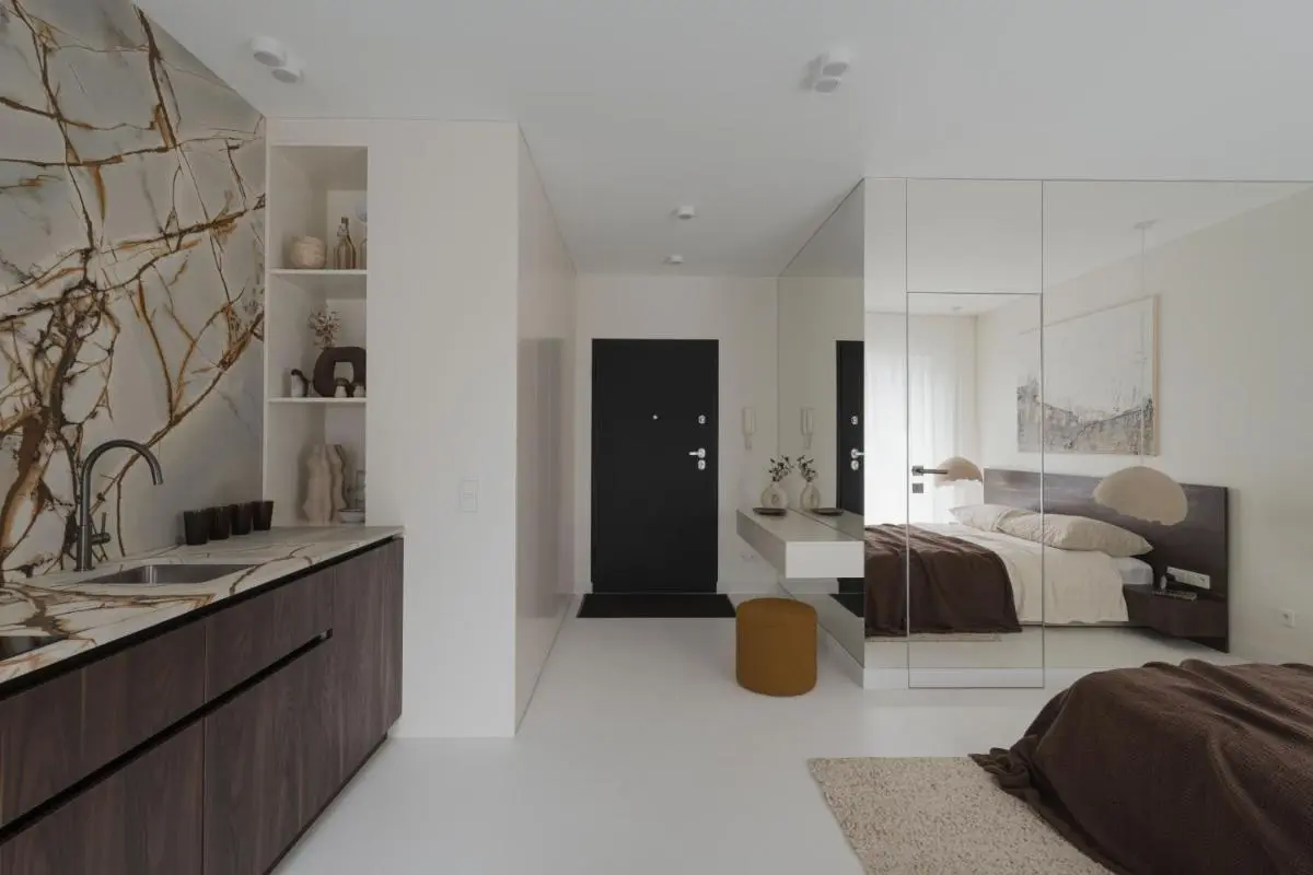 Image 2 of Piotrkowska 44 White Stone Luxury by LookAp