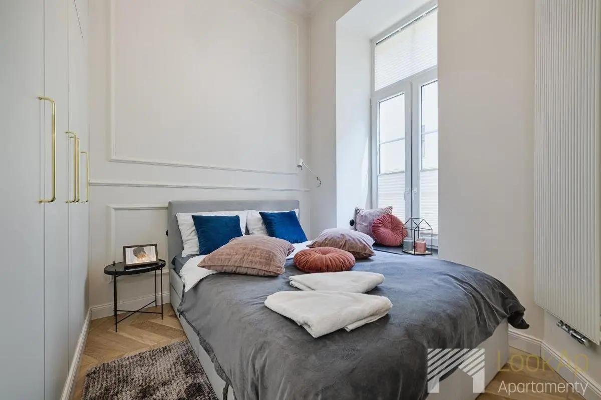 Image 1 of Piotrkowska Glamour by LookAp