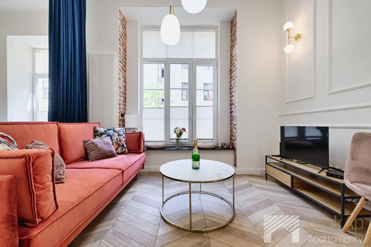 Image 4 of Piotrkowska Glamour by LookAp